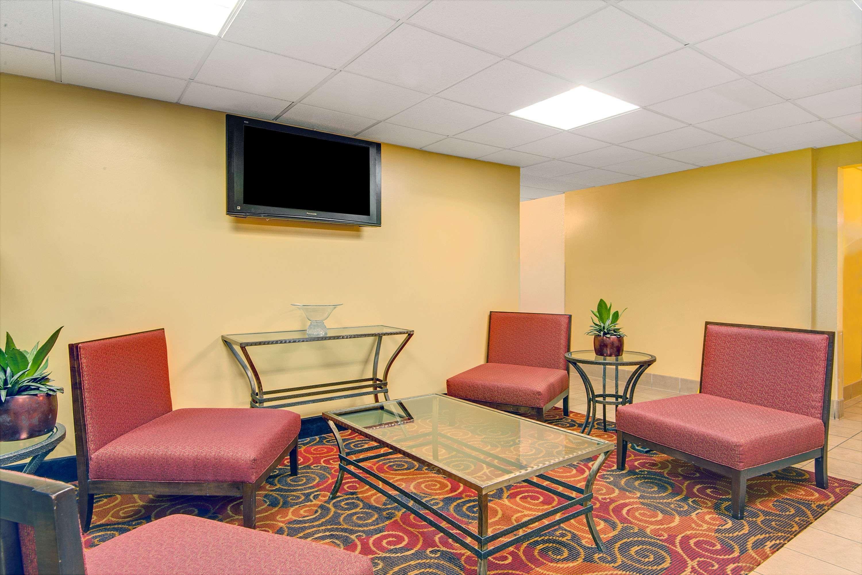 Super 8 By Wyndham Stamford/New York City Area Zewnętrze zdjęcie