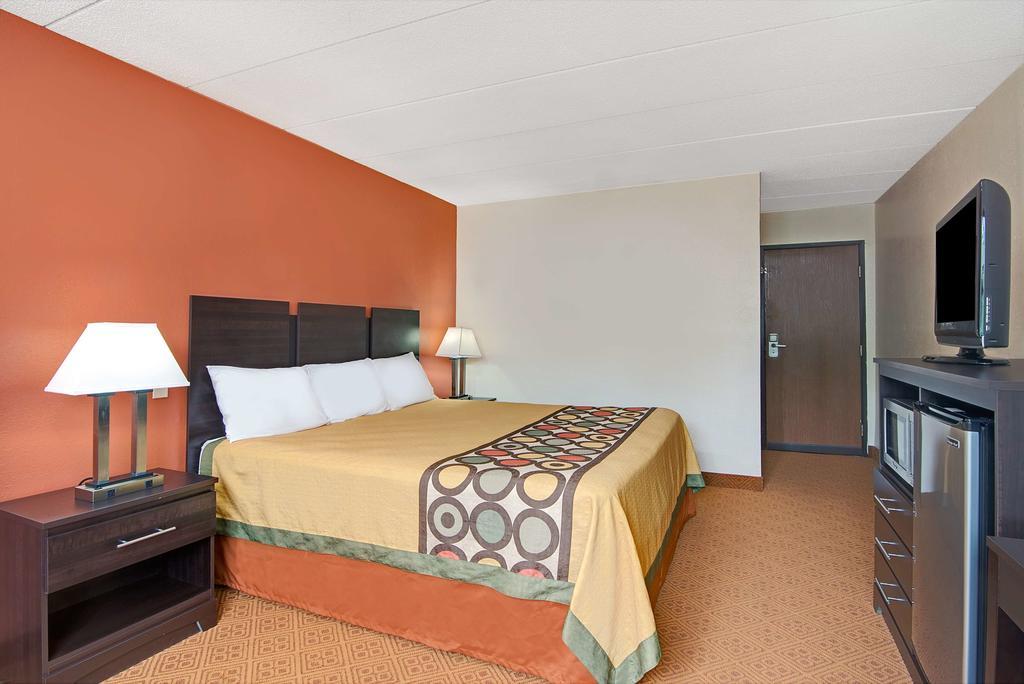 Super 8 By Wyndham Stamford/New York City Area Zewnętrze zdjęcie